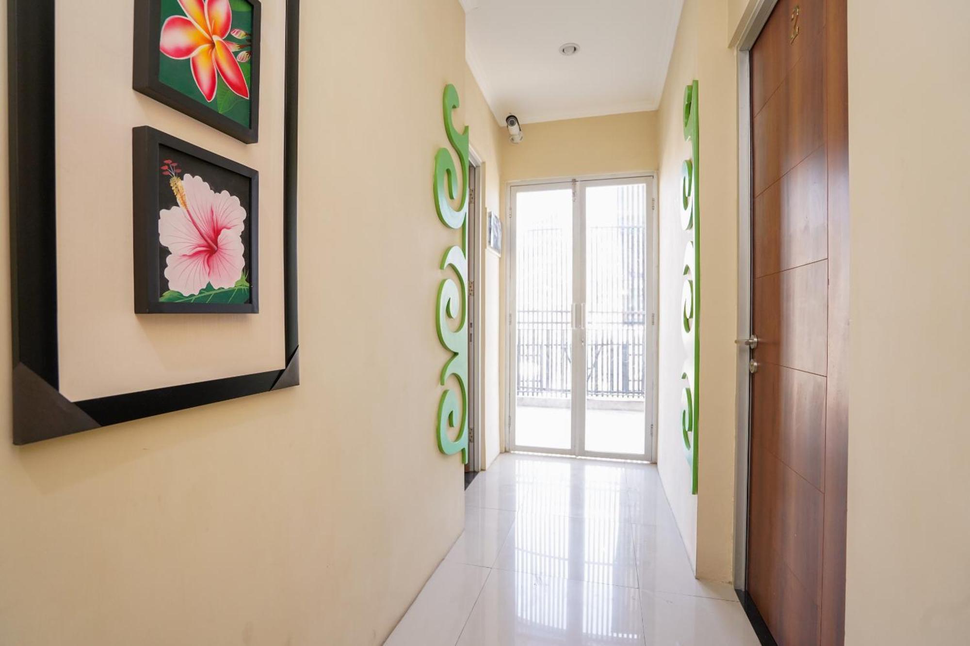 Kupang Gunung Homestay Syariah near Islamic Center Surabaya Bagian luar foto