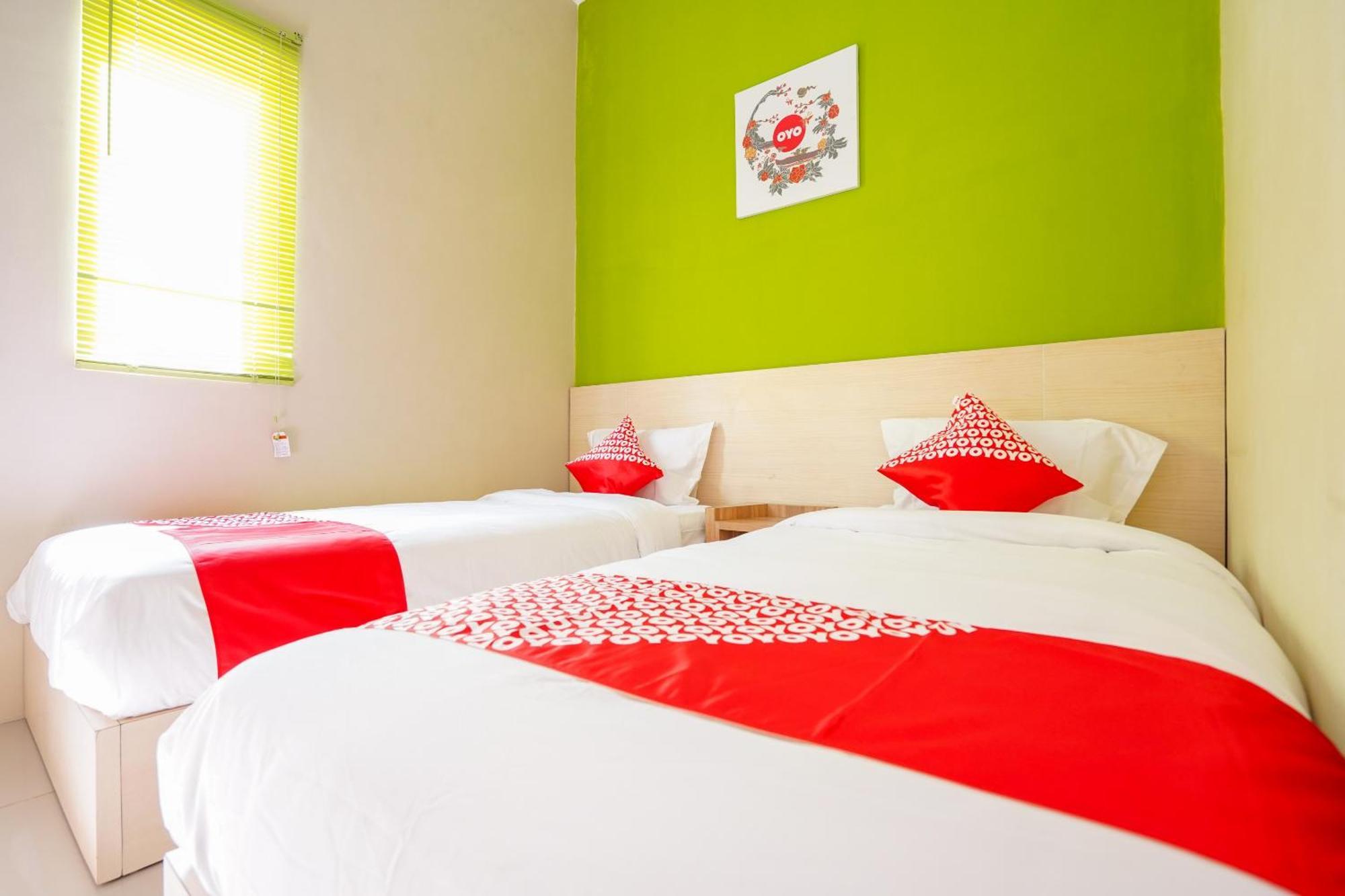 Kupang Gunung Homestay Syariah near Islamic Center Surabaya Bagian luar foto