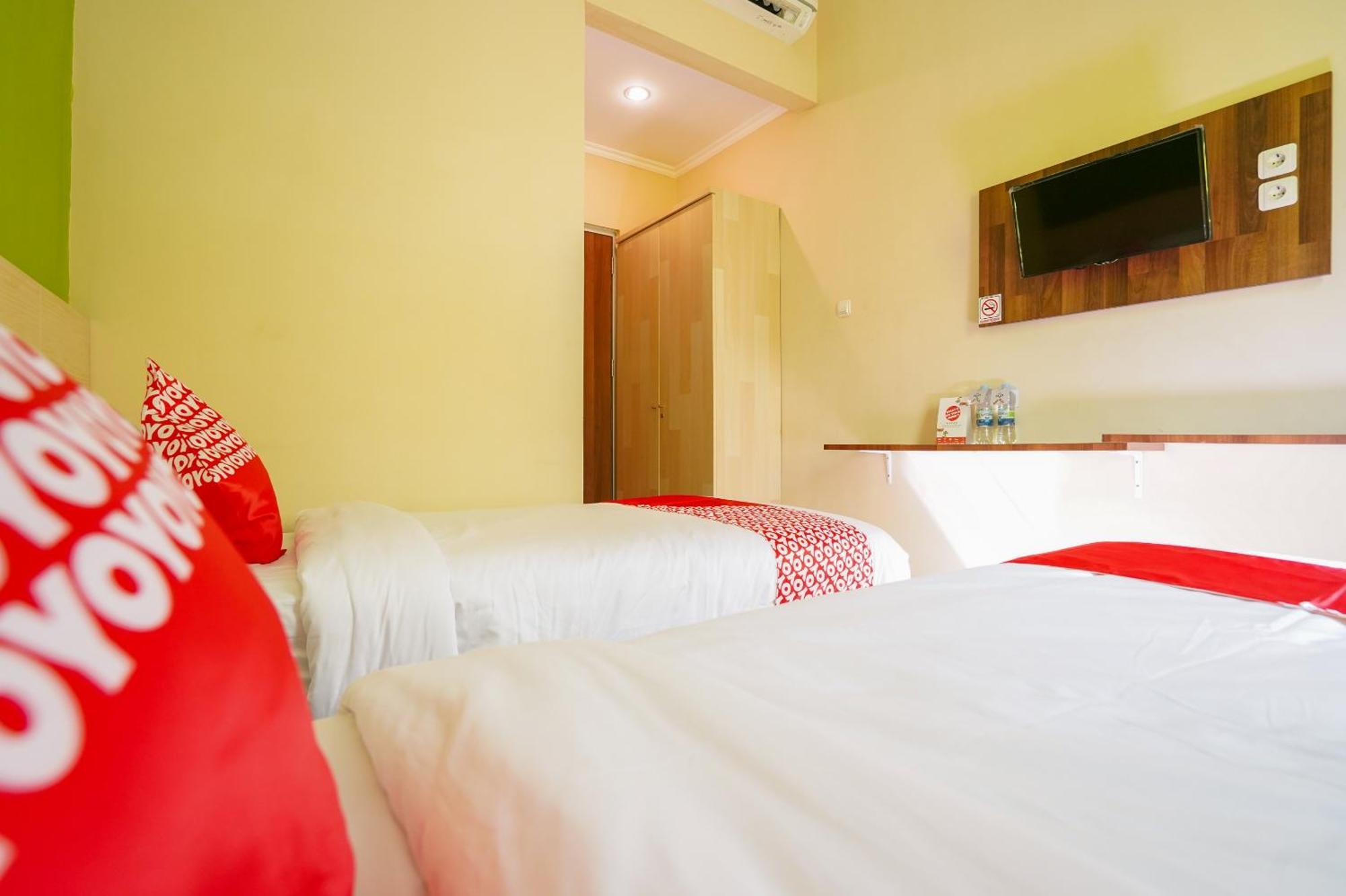 Kupang Gunung Homestay Syariah near Islamic Center Surabaya Bagian luar foto